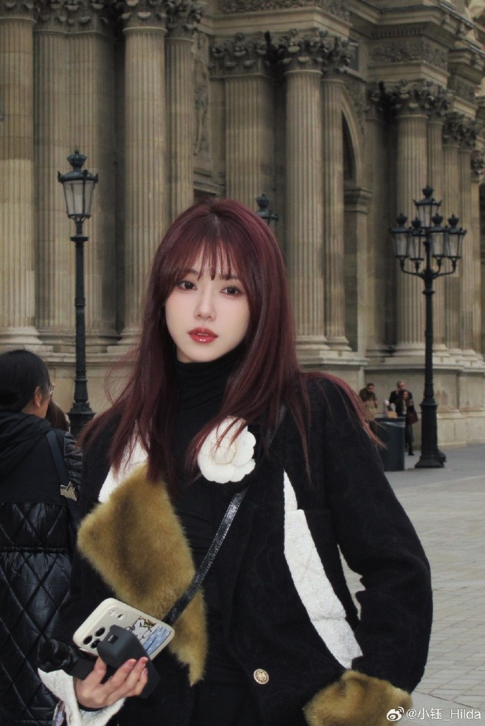 小钰分享照片：完美的巴黎之旅 一次性收获和四位冠军的合影hhhh