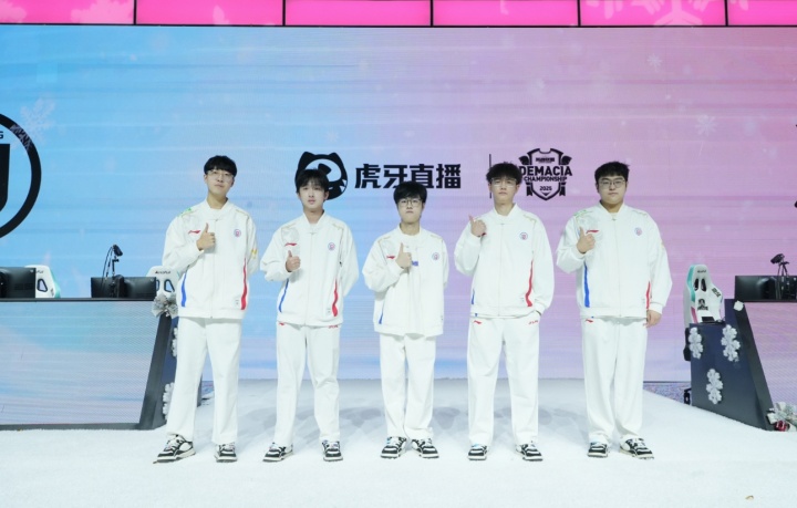 LGD官方发文：我们会在26年用更好的比赛表现来回报大家的应援与支持